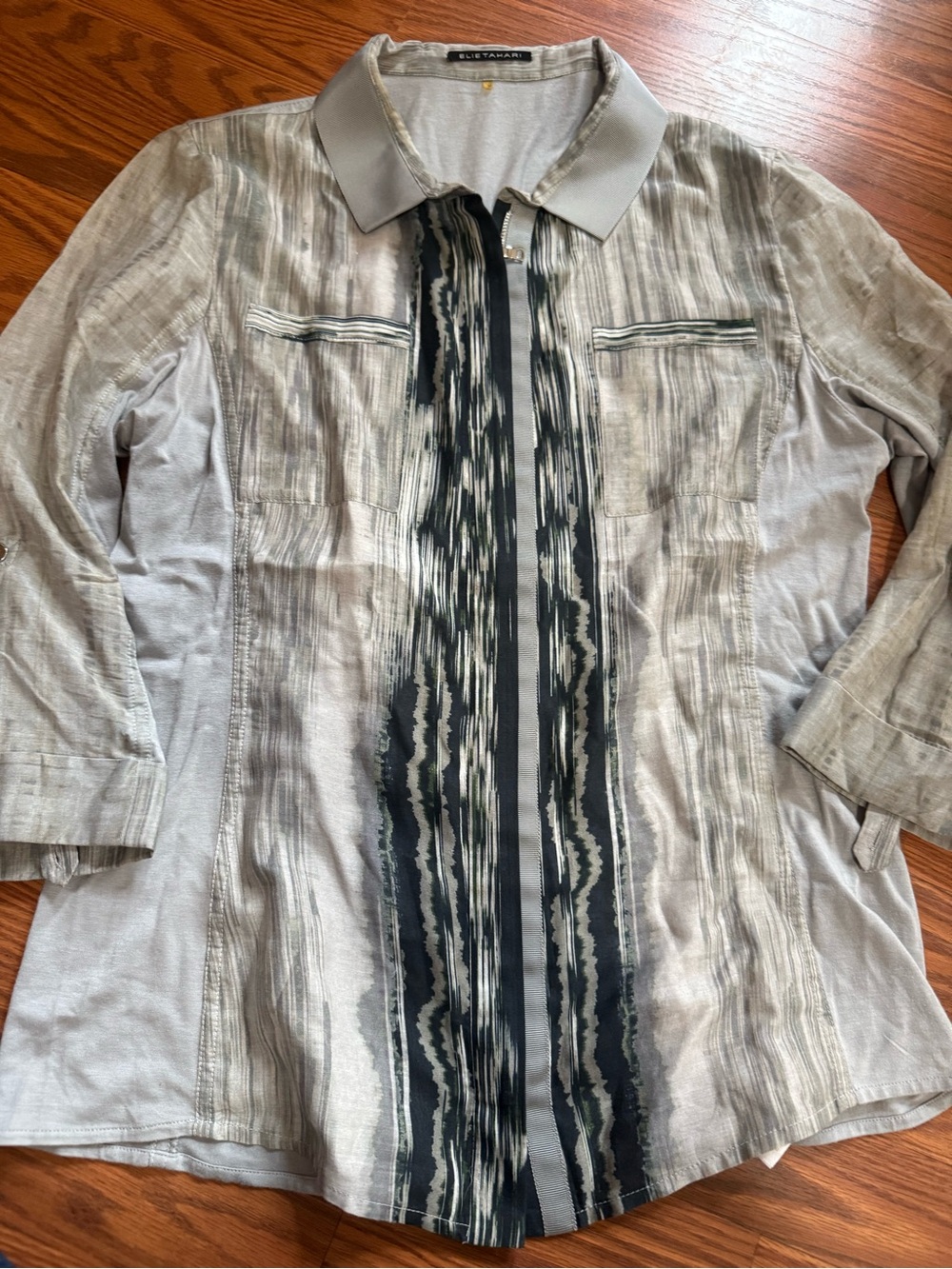 Elie Tahari Light Gray and Black Patterned Shirt Jacket size M